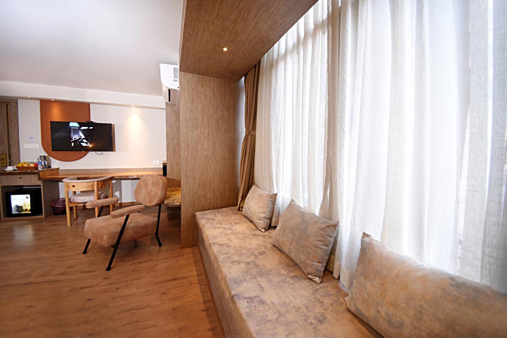 Daali Hotel & Apartment カトマンズ エクステリア 写真